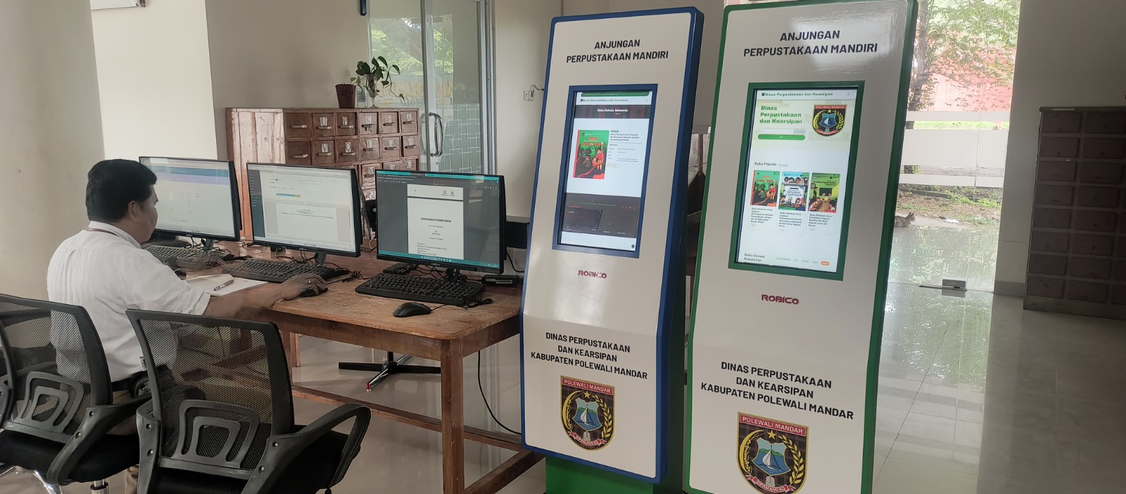 PENDIDIKAN ABAD 21: Anjungan Belajar Mandiri Dukung Akses E-Learning & Literasi Digital Sekolah